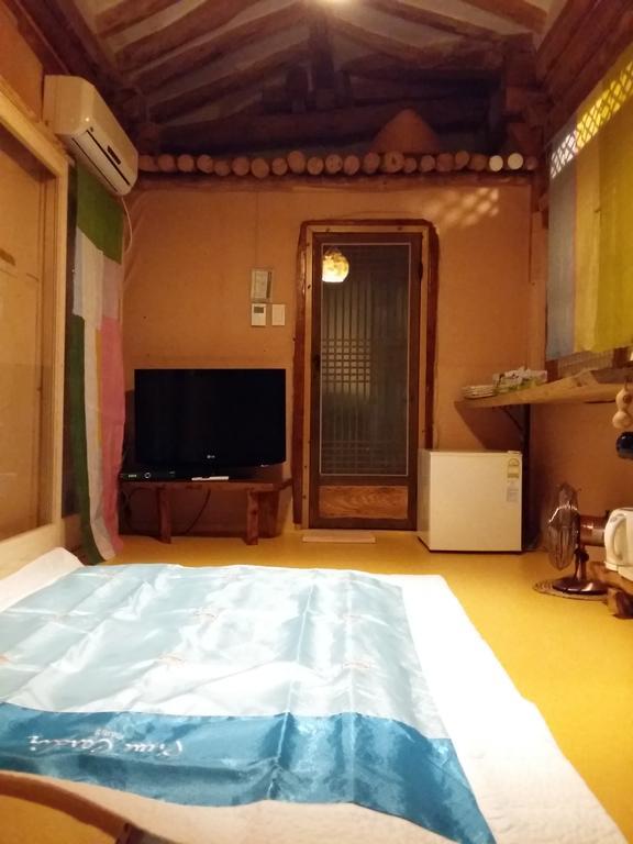Hotel Dalbbit Hyang Čondžu Pokoj fotografie