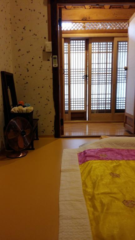 Hotel Dalbbit Hyang Čondžu Pokoj fotografie