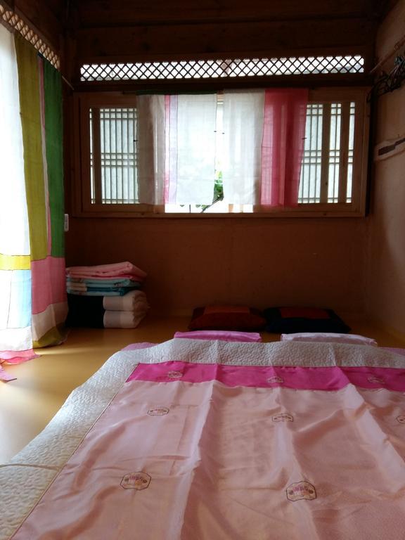 Hotel Dalbbit Hyang Čondžu Pokoj fotografie